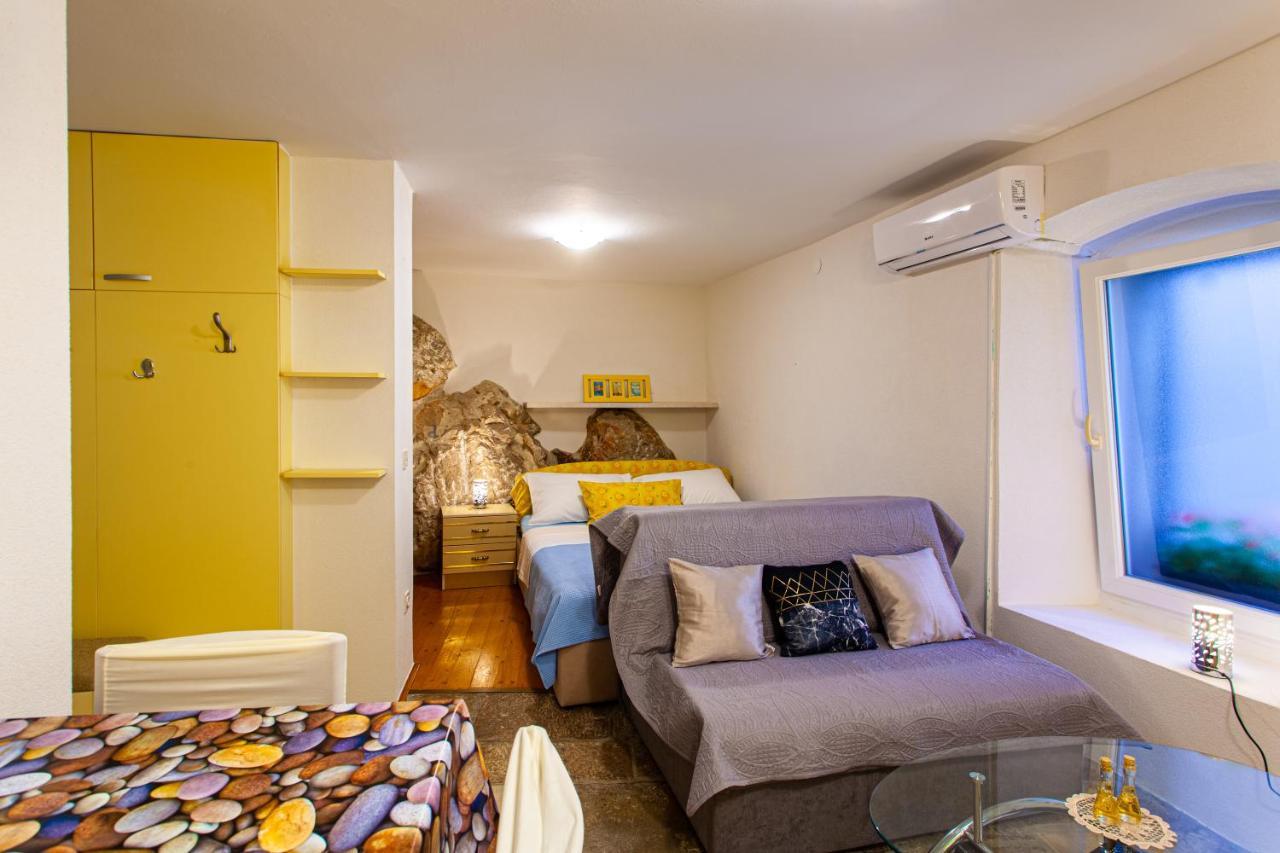 Room M Cres Luaran gambar